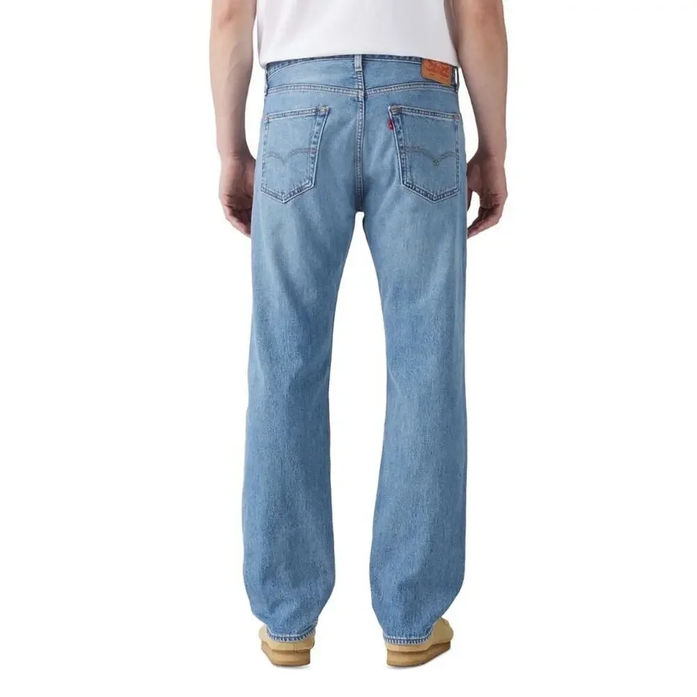 Levi's® 501® Men’s Original Straight fit Jeans in Light Blue Denim. Size W31 L34